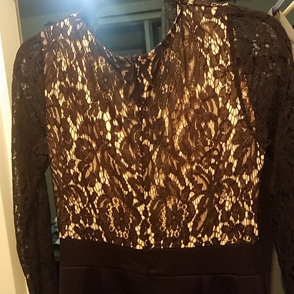 Dress - Picture 4 of 4